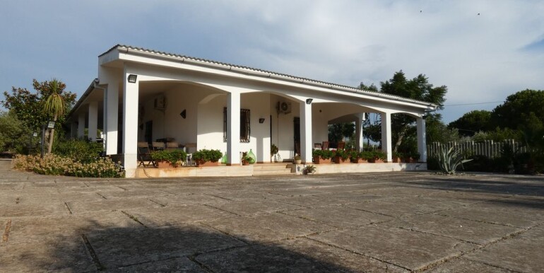 Villa con piscina in vendita Francavilla Fontana, Puglia